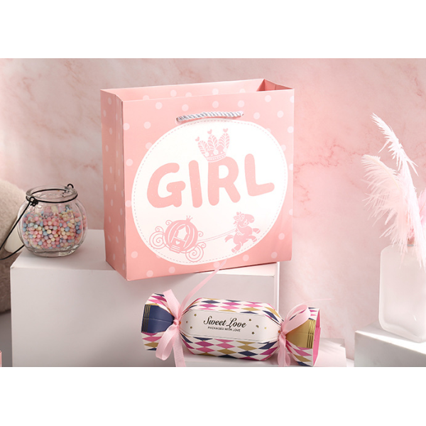 White Cardboard Gift Bag For Baby Girl Bay Boy