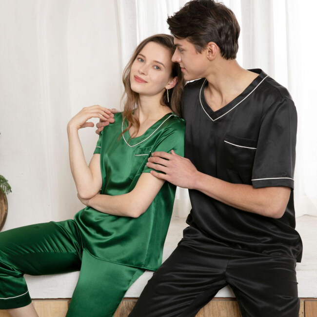 Custom Short Sleeves Top And Long Pant Silk Sleepwear Set For Couples