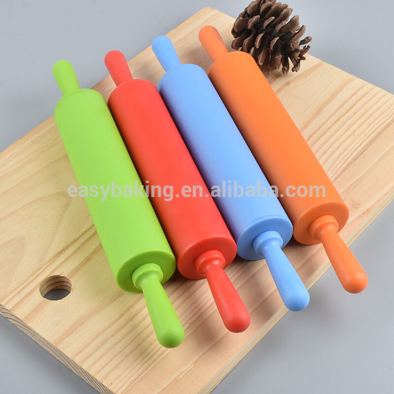 Bakeware Accessories Pastry Tools Food grade plastic rolling pin for sale