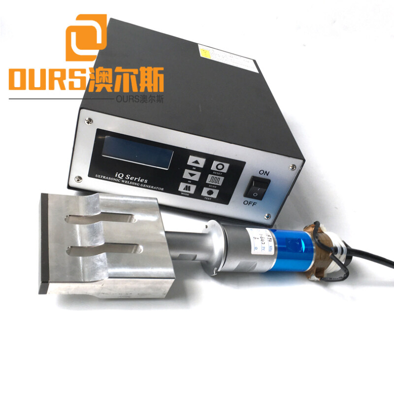 20KHZ 1500W Ultrasonic Welding Generator and welding converter for Non Woven SURGICAL MASK AUTOMATIC MAKING MACHINE