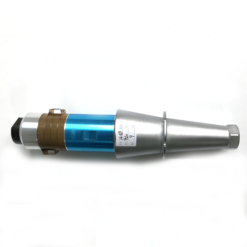 2600W/15khz Ultrasonic Piezoelectric Welding Transducer with Titanium Booster for PP/PE/POM