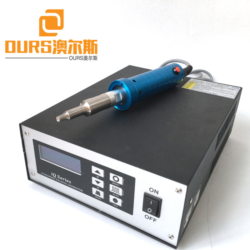 35Khz High Quality Mobile Titanium Thermoplastic Ultrasonic Sealing Machine Low Energy Consumption