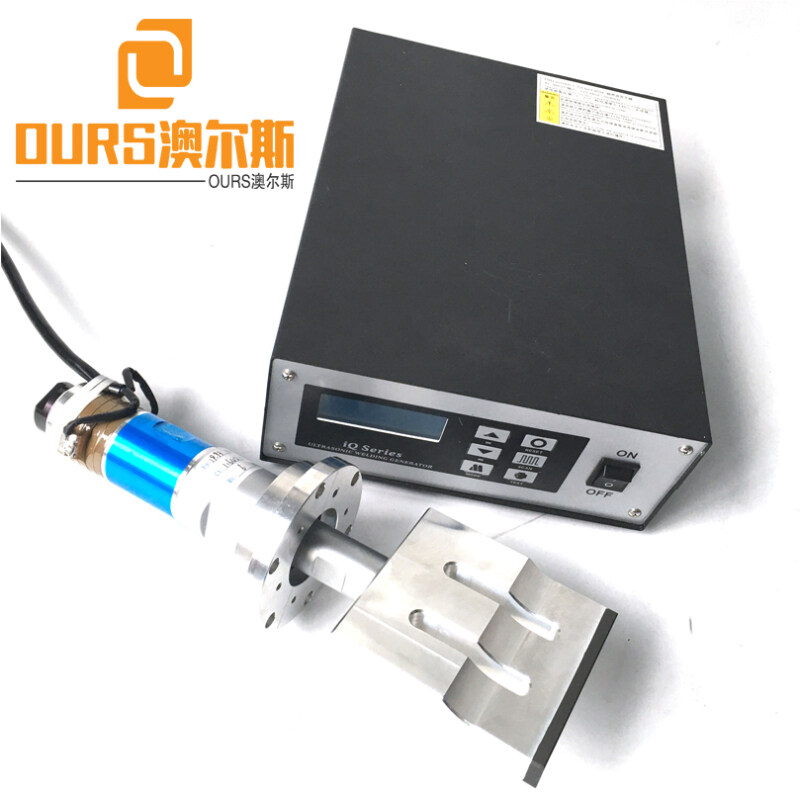 Factory direct digital 20KHZ ultrasonic generator +transducer +Horn 110*20mm  for ultrasonic mask machine