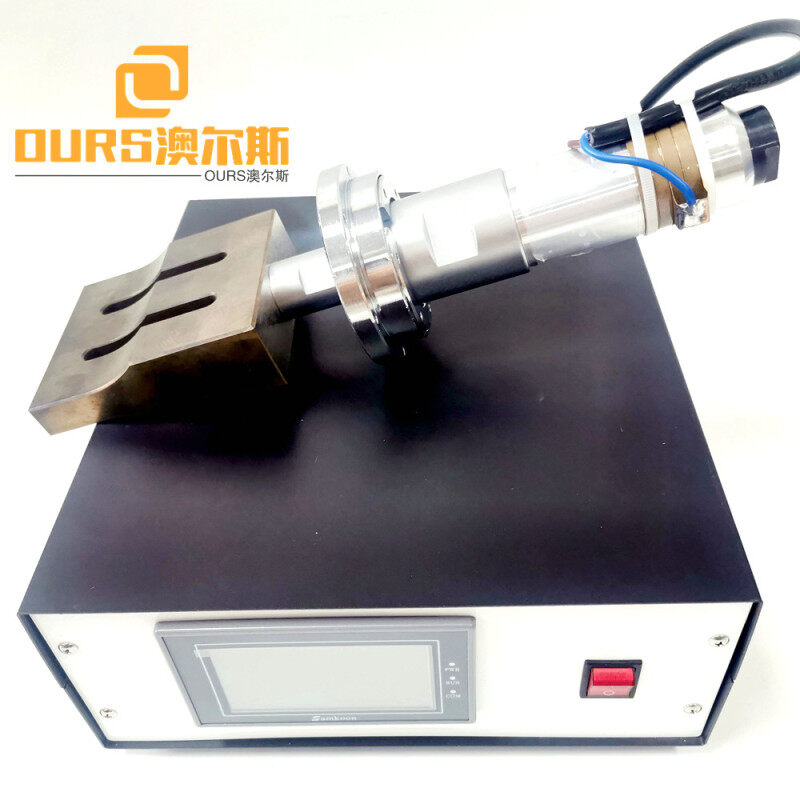 2600w 20khz and transducer with horn 110*20mm for 3-ply-Face-Mask-Disposable  ultrasonic welding machine