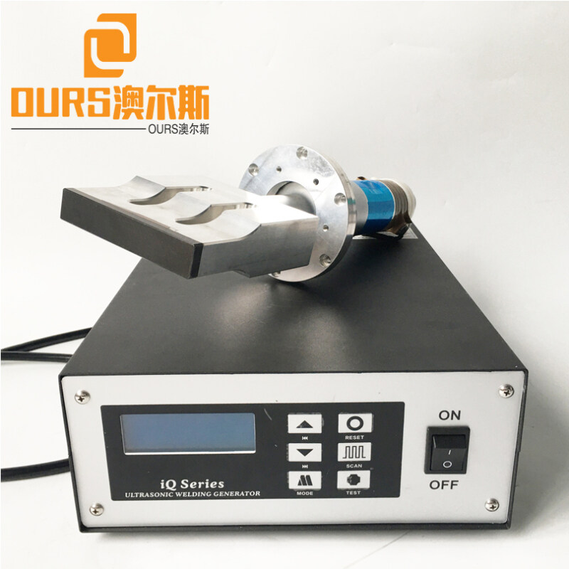 20KHZ 2000W Hot Sales Medical Outer Earloop Welding Face Mask Generator and Transducer With Booster