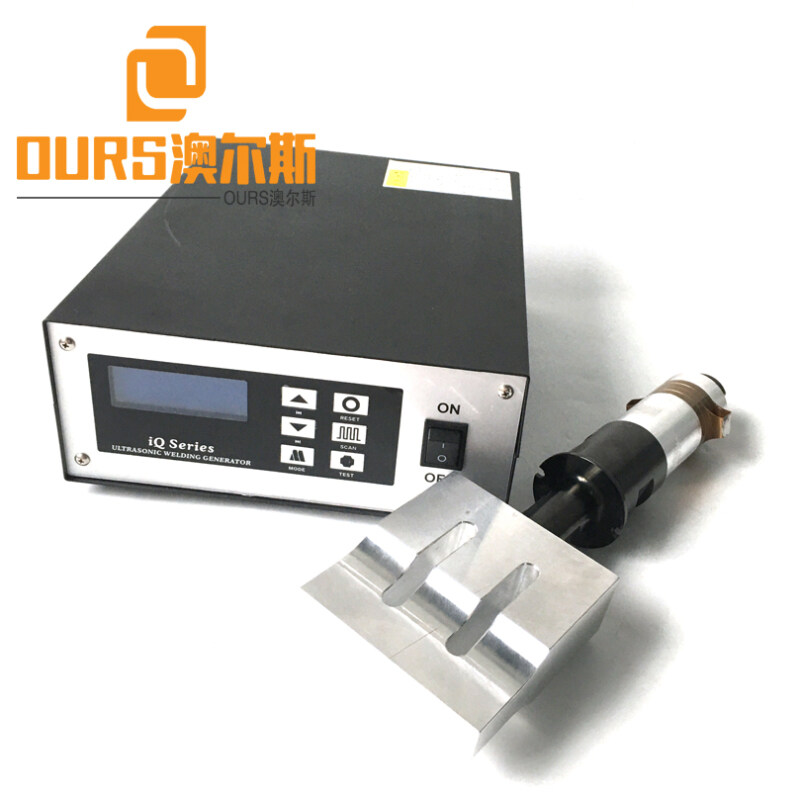 20KHZ 2000W Ultrasonic Welding Generator And Horn For Disposable Antiviral Face Mask Ear Loop Clasp Welding Machine