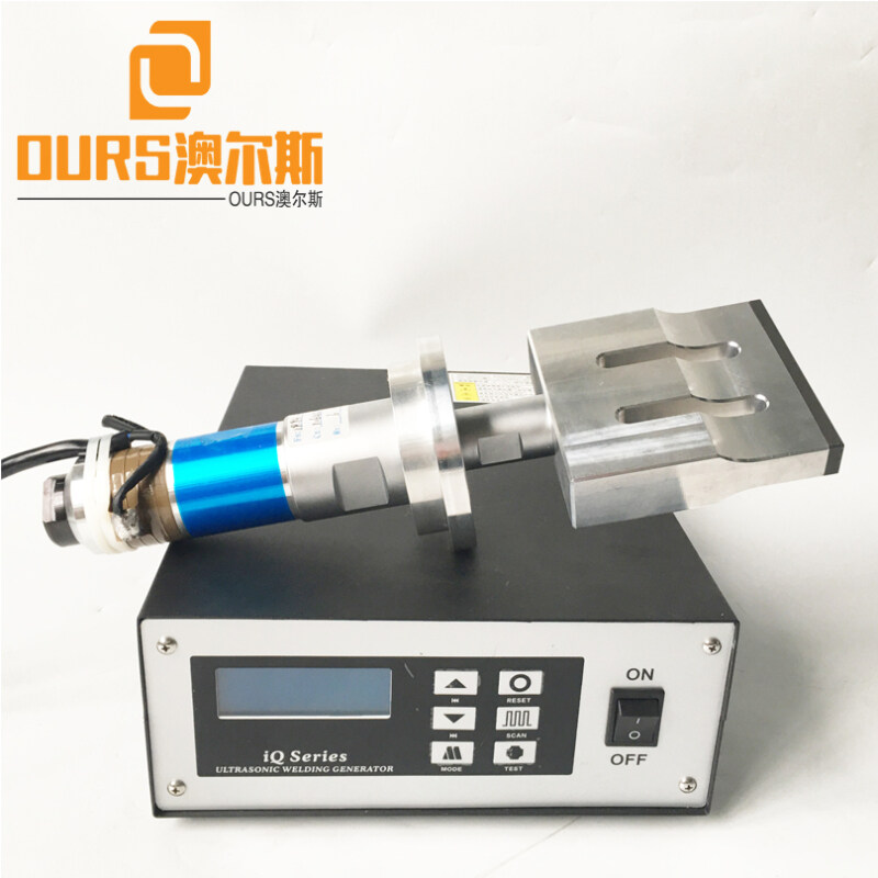 20KHZ 1500W Ultrasonic Welding generator with horn for Nonwoven Scrub Gowns Making Machine