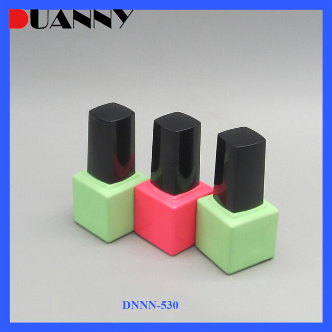 DNNN-530 Square Glass Nail Gel Bottle with Cap and Brush