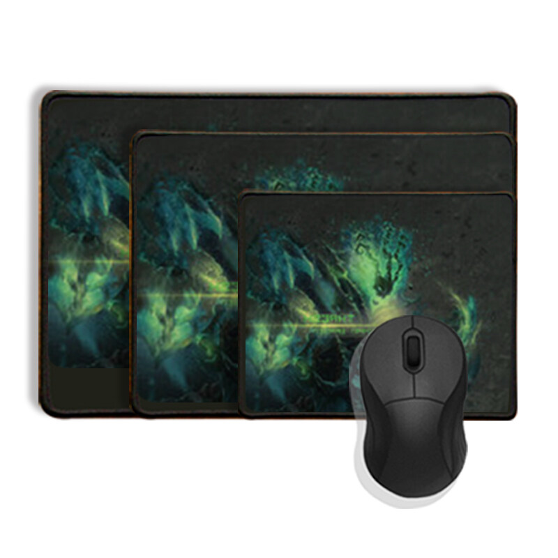 Promotion Customized Cute Keyboard Desktop Luminous Gaming Mouse Pad Anime Mouse Pad XXL Personalized For Game Players PC Users