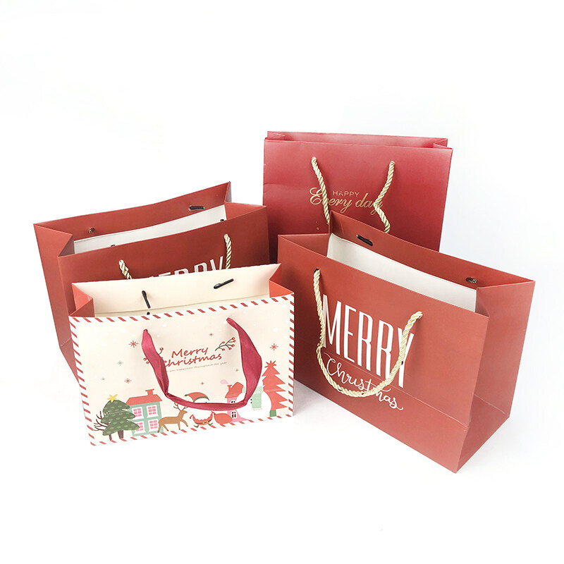 Custom  Logo  Fashion Durable Large Capacity Paper Christmas Shopping Bags Gift Bags