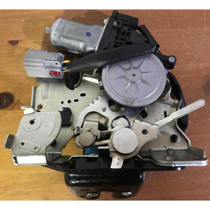 Lock Actuator    68305566AA For 2019 Chrysler Pacifica