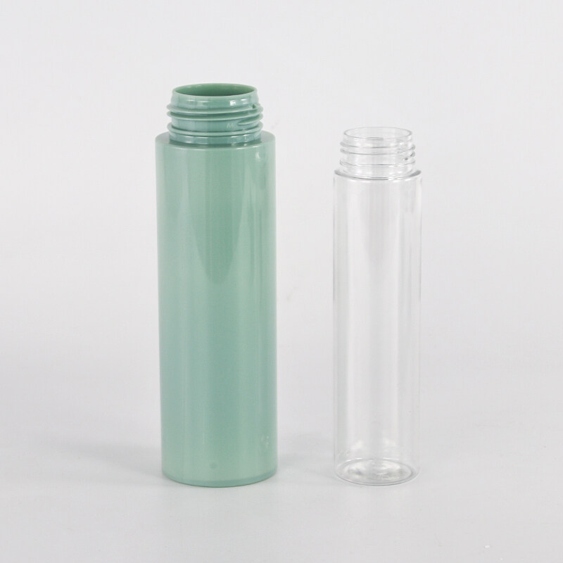 New design big capacity plastic bottle with high quality spray pump
