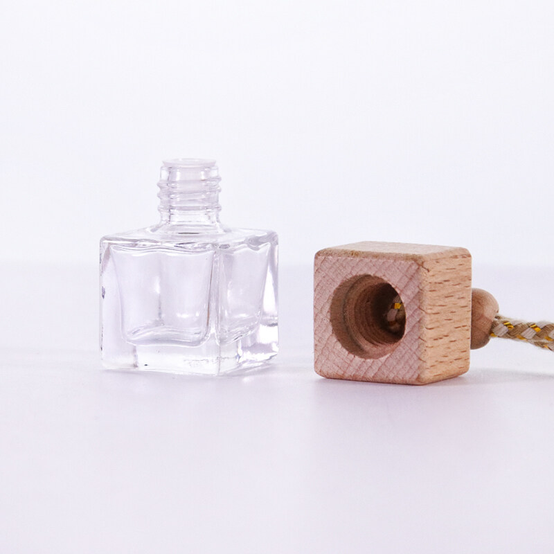Wholesale car hanging air fresheners wooden cap round rectangle square empty aroma car perfume glass reed diffuser bottle
