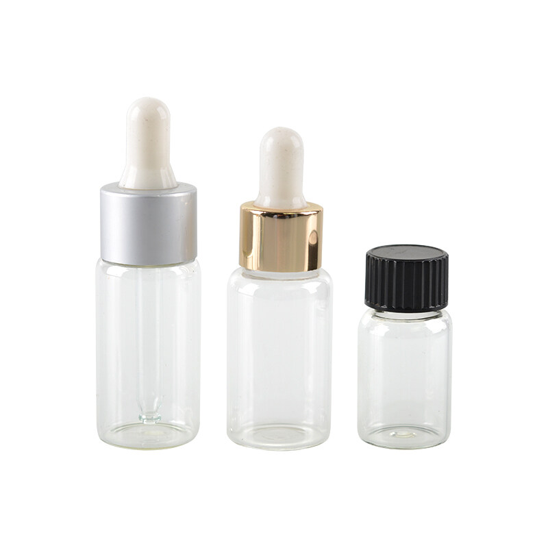 Mini mockup transparent glass essence oil bottle