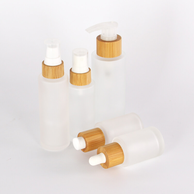 Oem Environmentally Cosmetic Packaging Sets 30ml 50ml 80ml Bamboo Glass Spray Pump Bottle Dropper Oil Lotion Glass Bottles