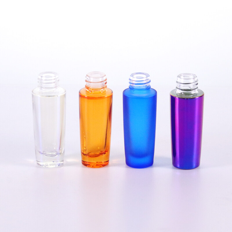 Luxury customized 20ml glass cosmetic bottles with silver caps glass dropper bottles for skin care serum essential oils