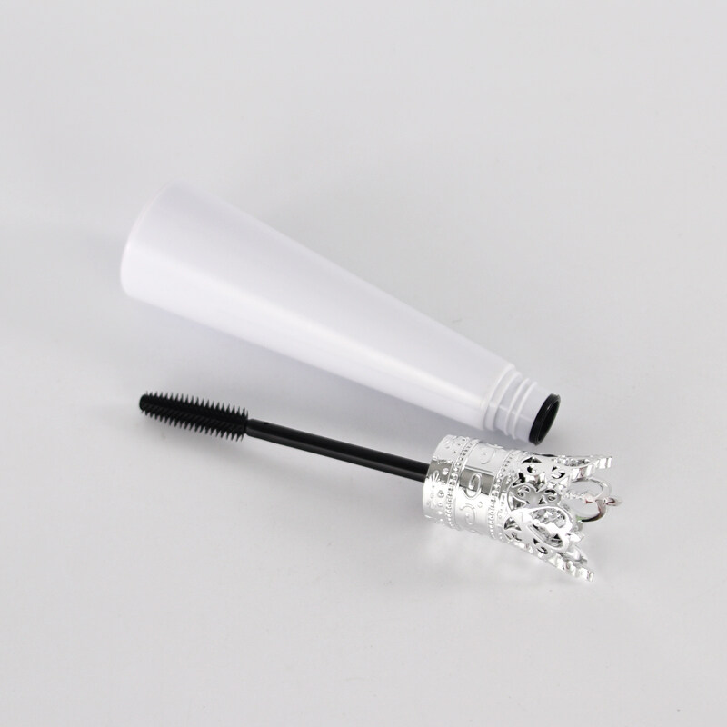 8-10ml container luxury plastic eyelash bottle with carved cover