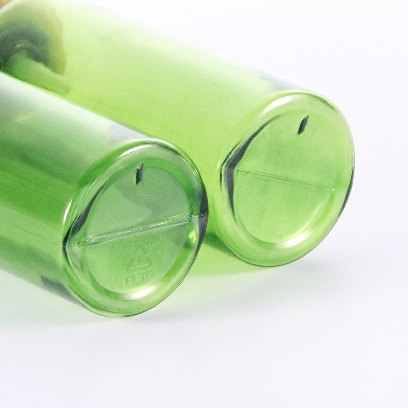 130ml 150ml empty green plastic cosmetic bottles with water transfer plastic lids for skin care cosmetic packaging