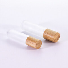 Refillable Roll on 10ml Transparent perfume Essential Oil clear frosted Glass Roller Bottles With Bamboo Lid cap
