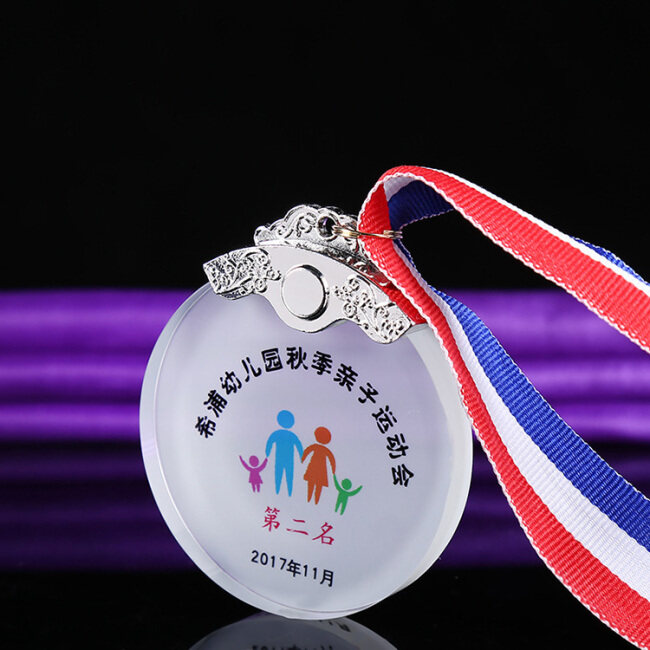 Custom printing 3D round shape crystal medal apply to parent-child game