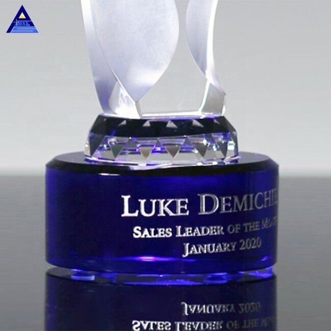 Engraved Optical Crystal World Globe Trophy for Traveler Tour Souvenirs