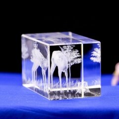 Wholesale Elegant Assurance Deer Animals 3D Laser Engraved Crystal Block Cube For Tourism Souvenirs