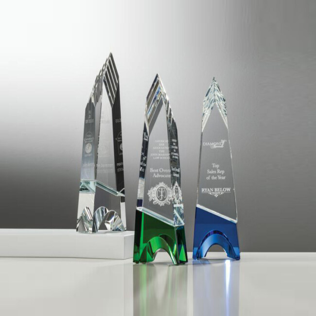 China Factory Handmade Diamond Towers Crystal Acrylic Obelisk Trophy Awards Custom With Engraving Wholesale