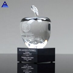 Печатание классического яблока нестандартного дизайна в форме хрустального трофея для пресс-папье