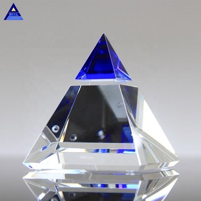 High Quality 3D Laser Blue Majestic Crystal Pyramid Trophy With Best Price