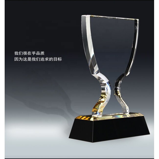 K9 Clear Crystal Plaque Creative Engraving Award Promotion Red Wine Crystal Cup Awards Souvenir Crystal Trophy Cup