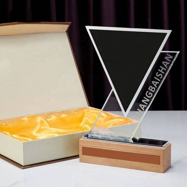 New Customized Business Wedding Gift Cutting Triangle Crystal Anniversary Trophy crystal glass plaque awards