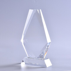 Гравируемый на заказ дешевый творческий четырехугольный хрустальный трофей с прозрачным основанием